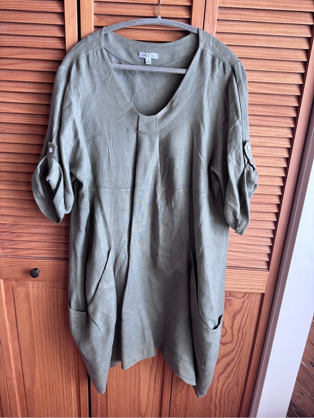 Vasna Relaxed Olive Midi Dress with Roll-Tab Sleeves